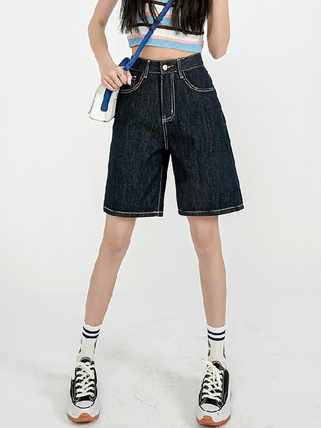 

BoStreet Women Black Loose Fit High-Rise Denim Shorts
