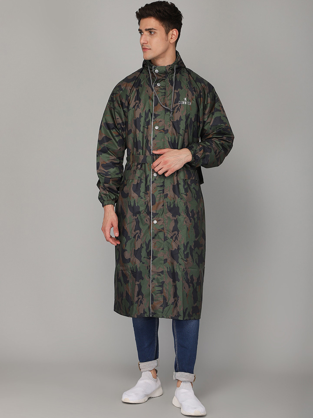 

THE CLOWNFISH Men Green Waterproof Hooded Long Raincoat