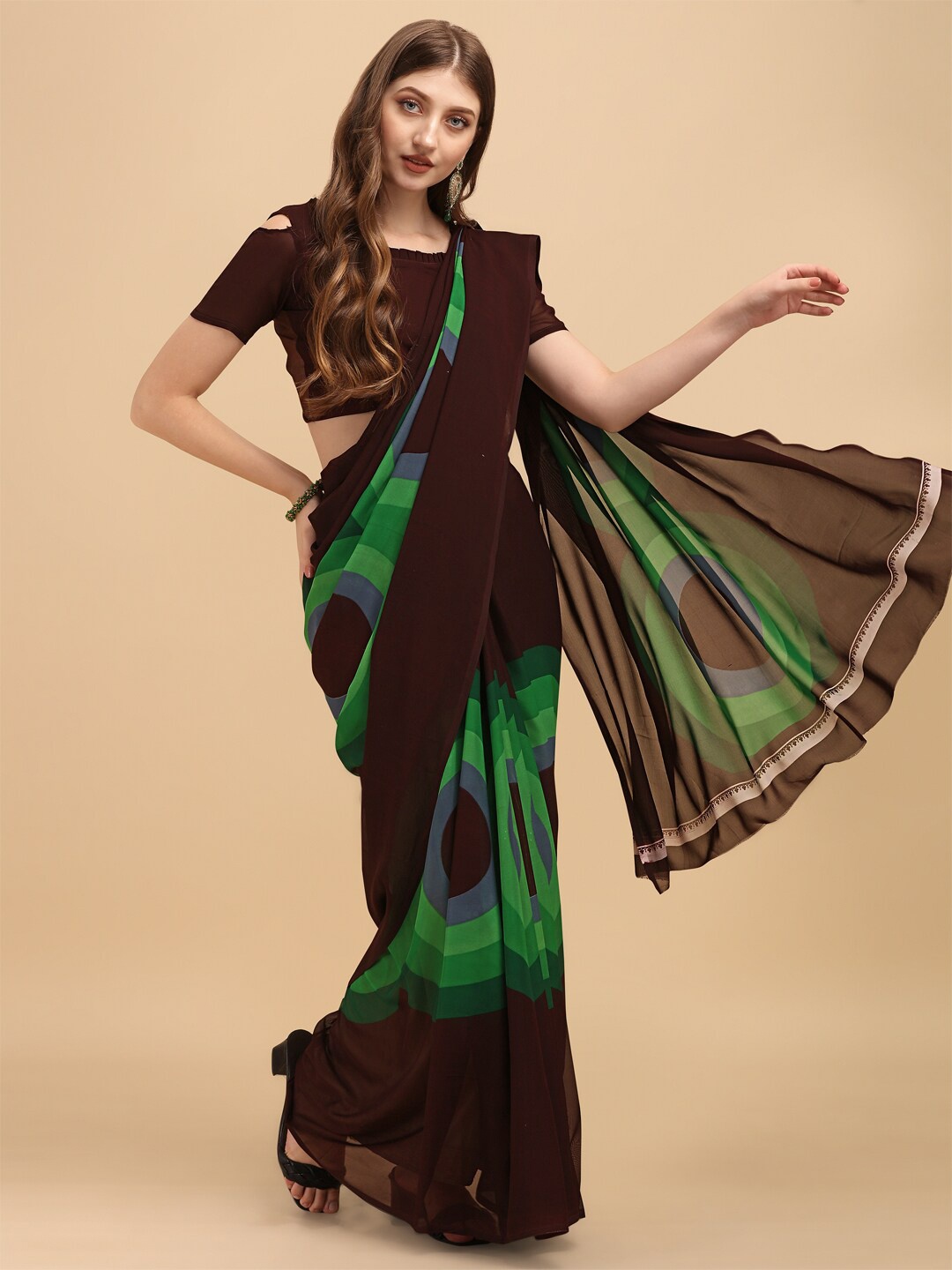 

Sangria Green & Black Saree