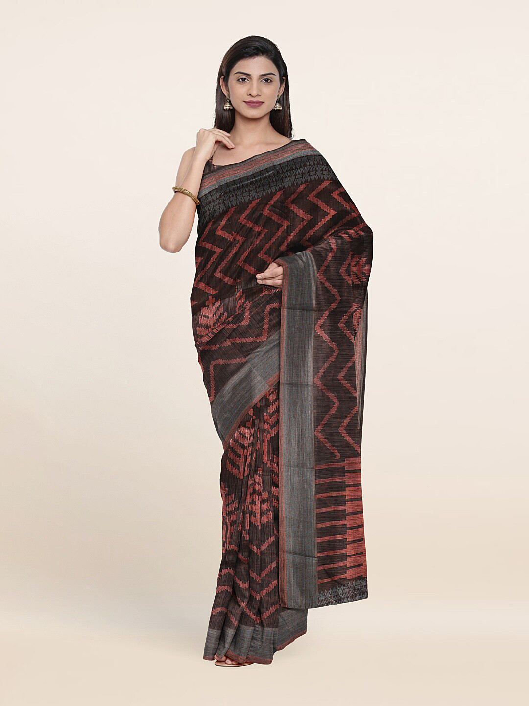 

Pothys Women Grey Sarees