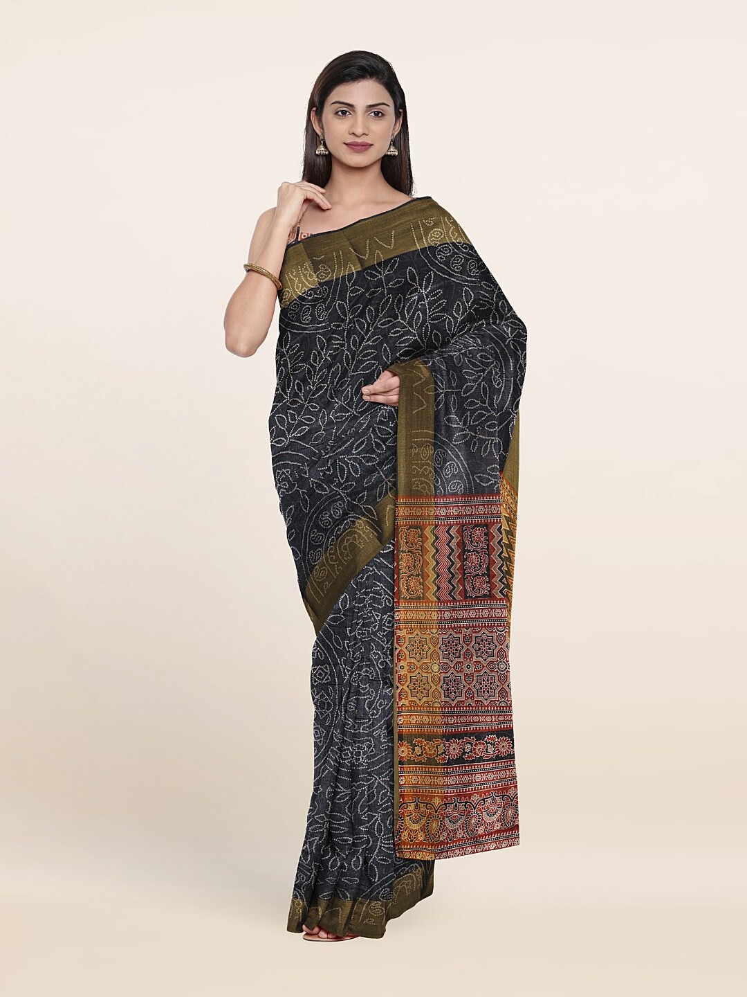 

Pothys Women Grey Sarees
