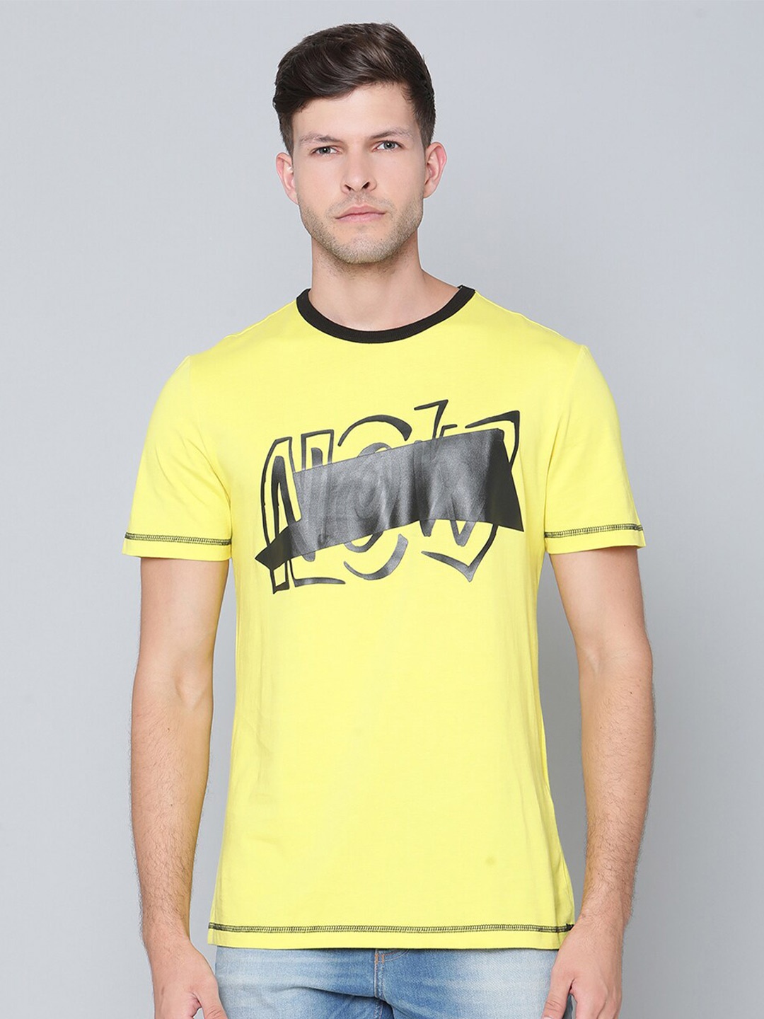 

Antony Morato Men Yellow Typography Printed Applique Slim Fit T-shirt