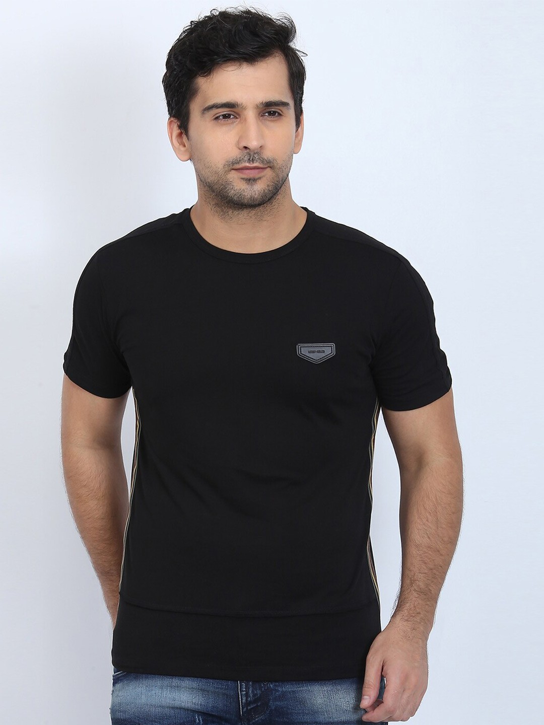 

Antony Morato Men Black Applique Slim Fit T-shirt