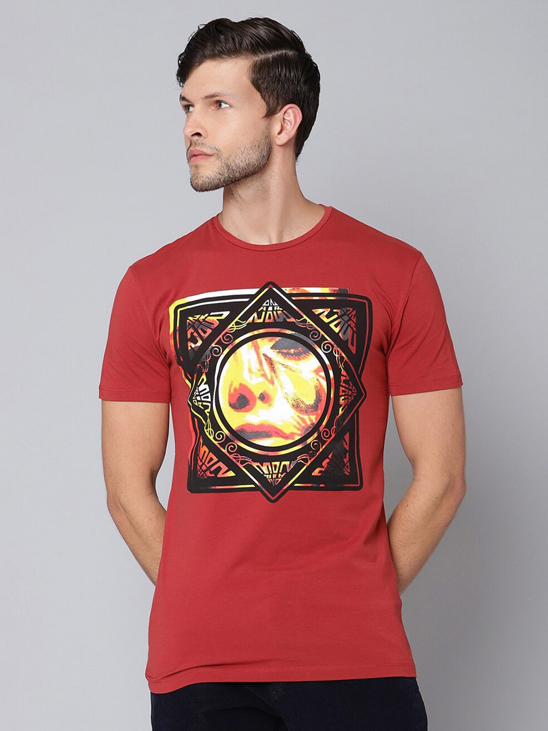 

Antony Morato Men Red Typography Printed Slim Fit T-shirt