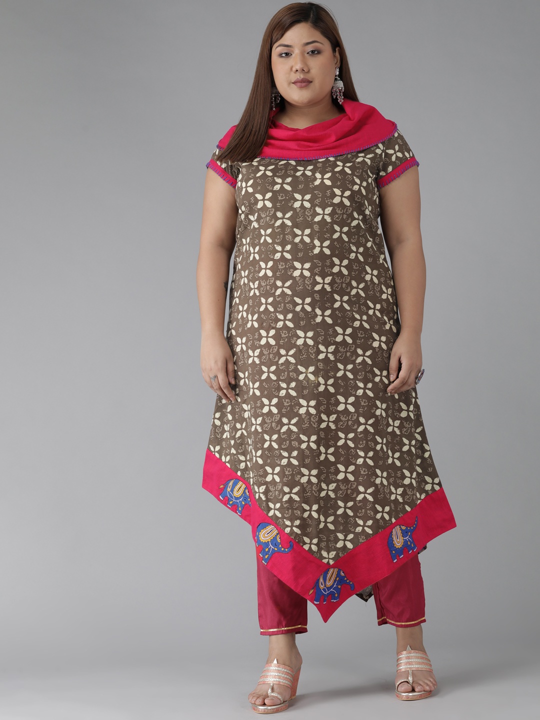 

YASH GALLERY Women Brown & Pink Geometric Printed Cowl Neck Kurta