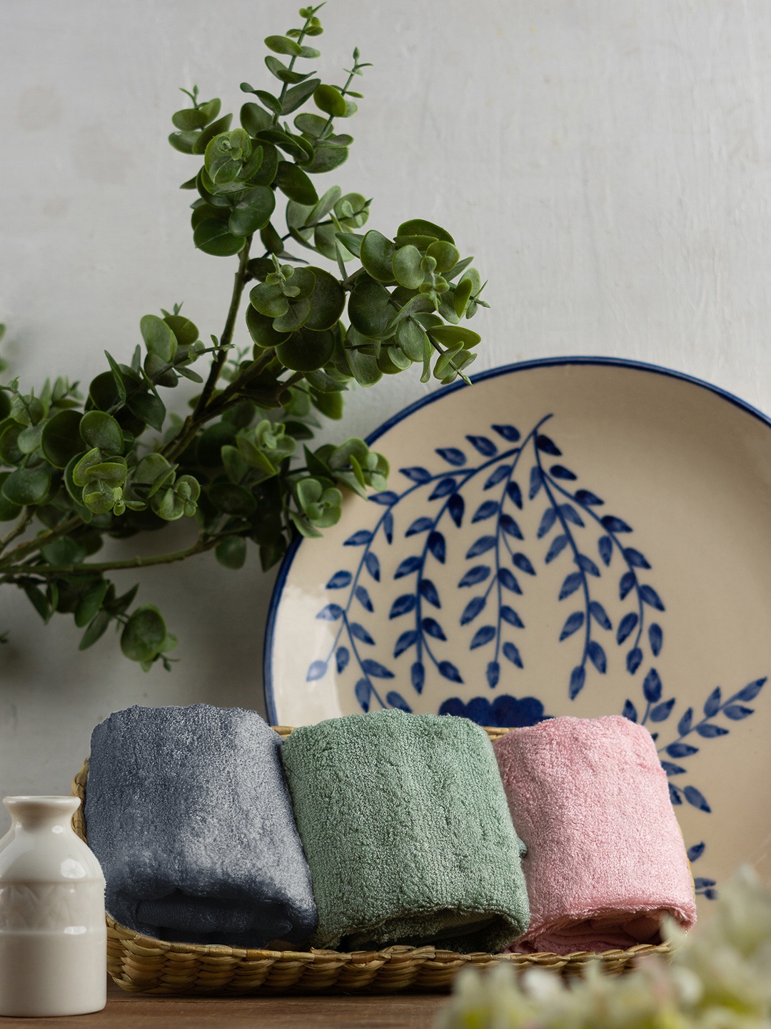 

MUSH Pack Of 3 Bamboo Ultra Soft & Eco Friendly Face Towels - 600 GSM, Multi