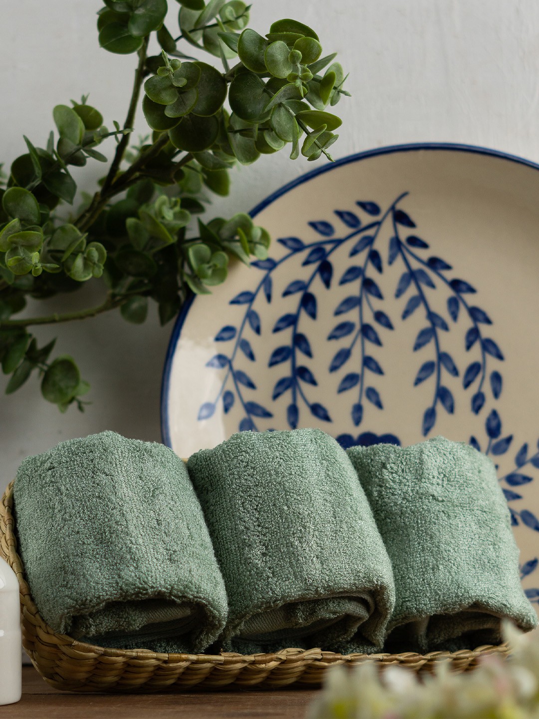 

MUSH Pack Of 3 Bamboo Ultra Soft & Eco Friendly Face Towels - 600 GSM, Green