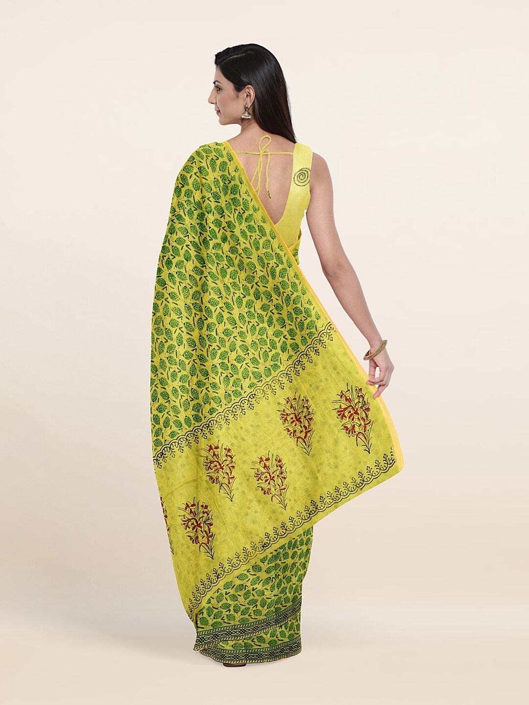 

Pothys Women Green Sarees