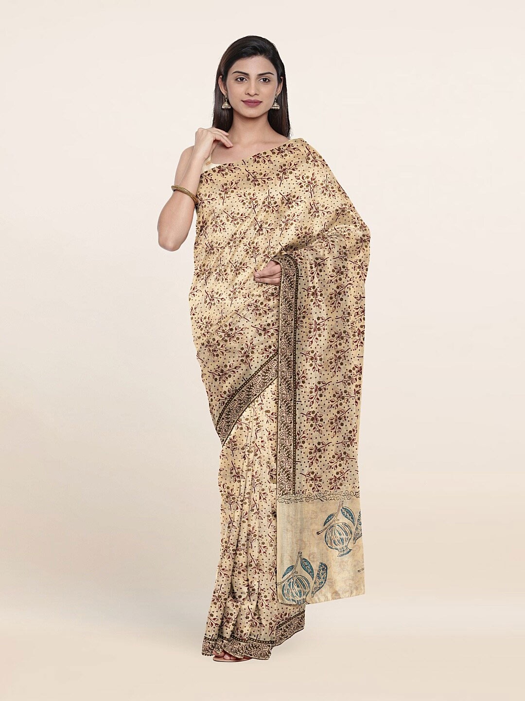

Pothys Women Cream Sarees
