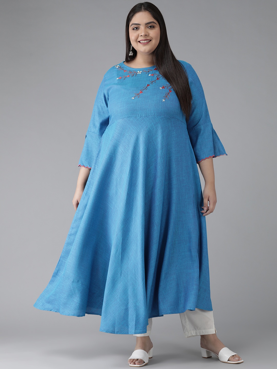 

YASH GALLERY Women Plus Size Blue & Pink Floral Embroidered Floral Kurta