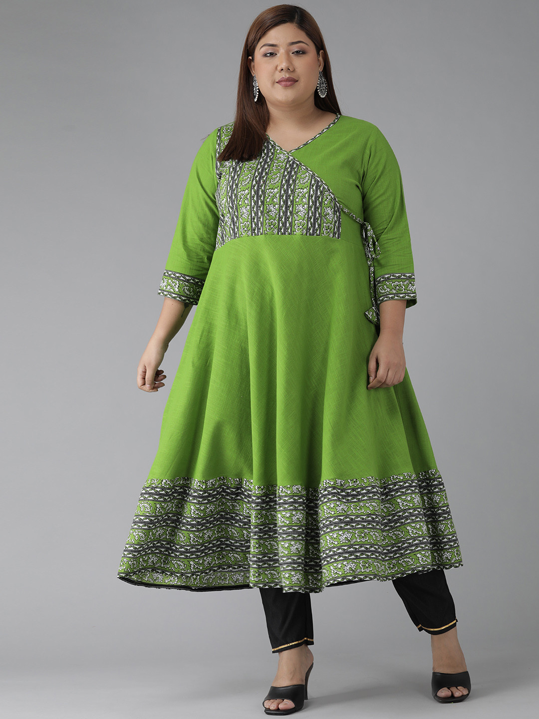 

YASH GALLERY Women Plus Size Green & White Striped Kurta