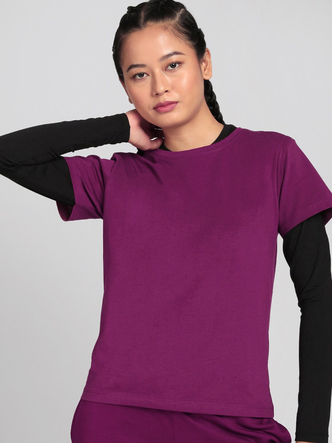 

Bewakoof Women Purple V-Neck T-shirt