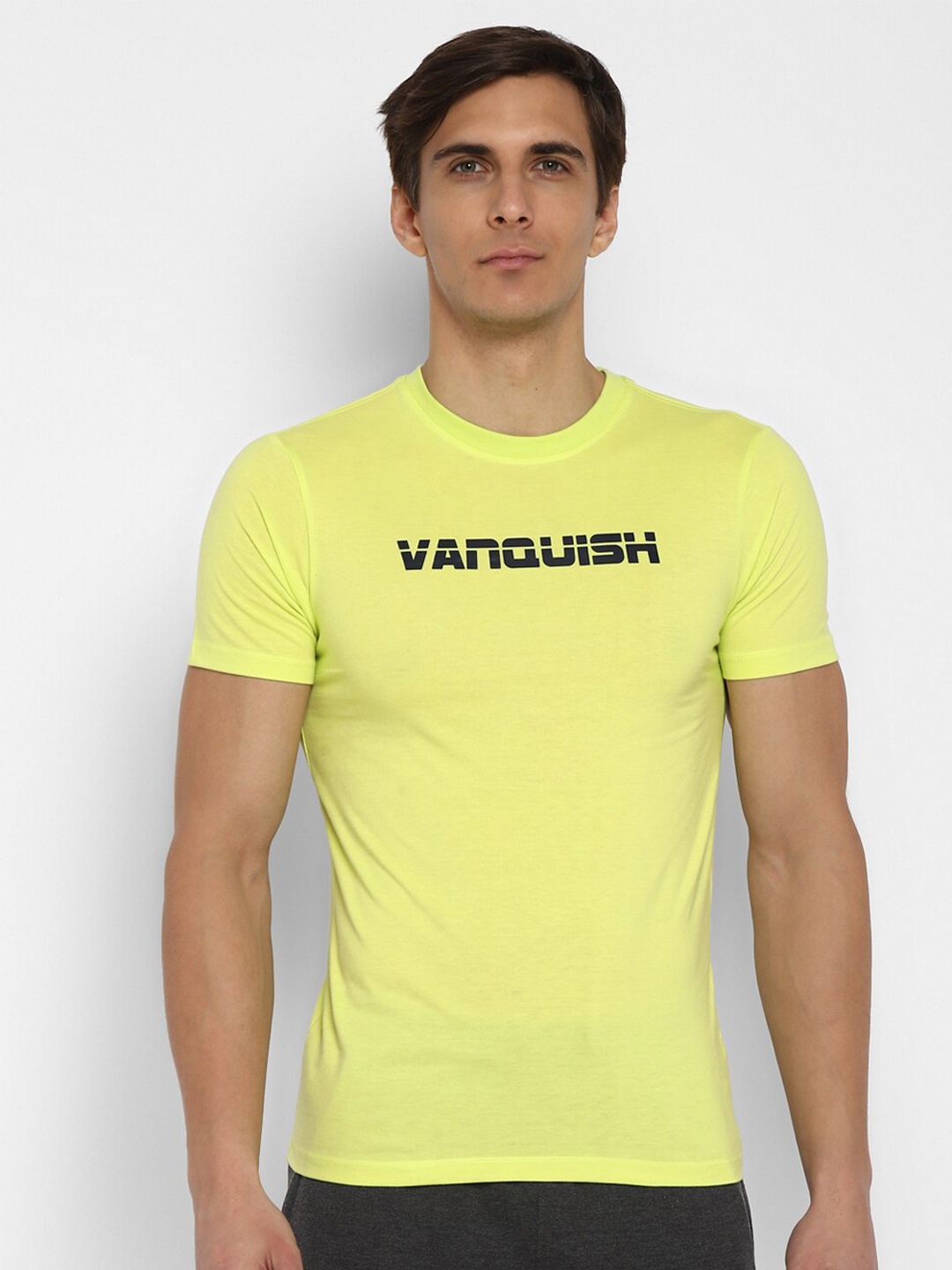 

Yuuki Men Lime Green & green yellow Typography Printed Applique T-shirt