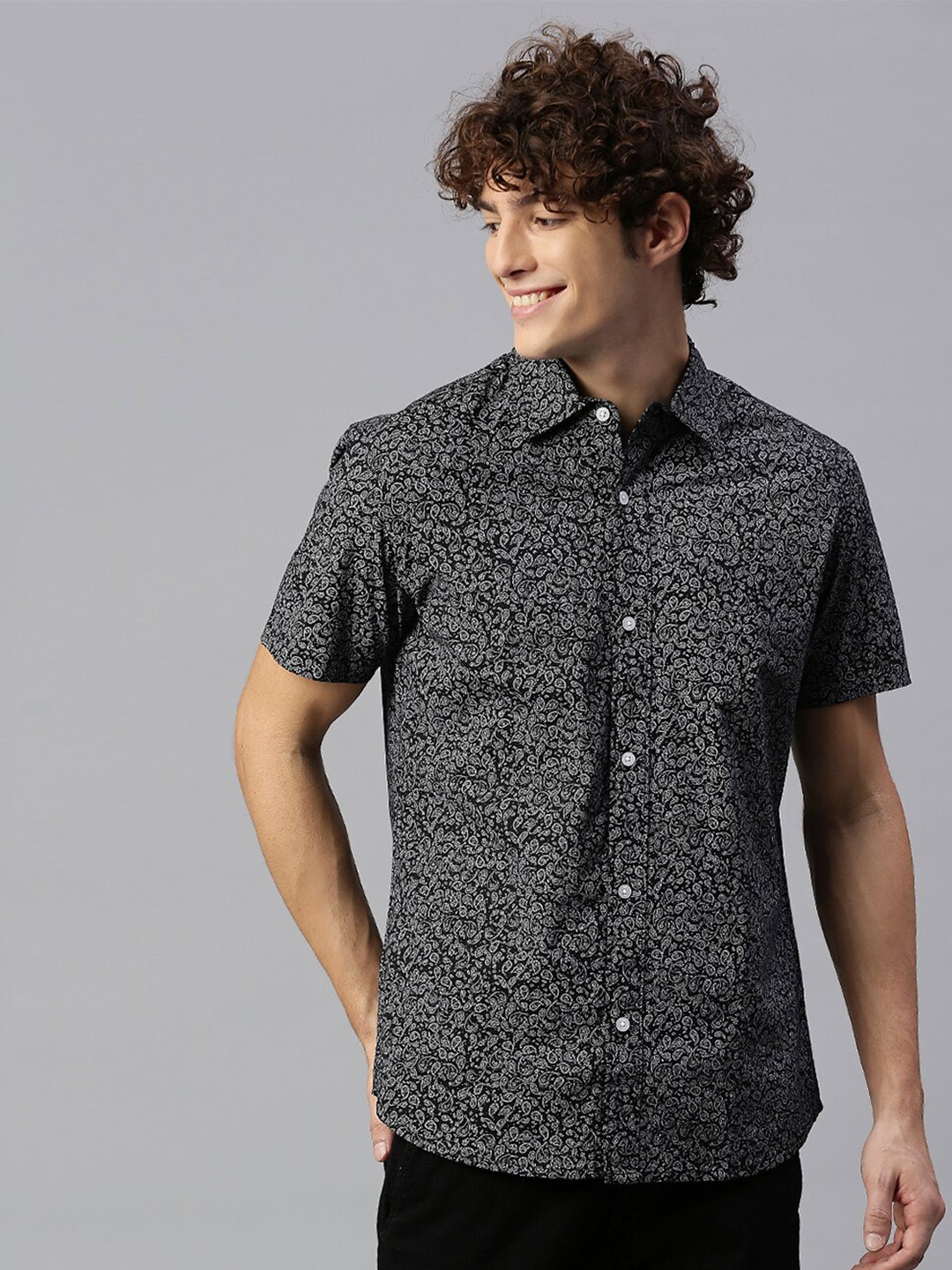 

High Star Men Black Floral Printed Casual Shirt