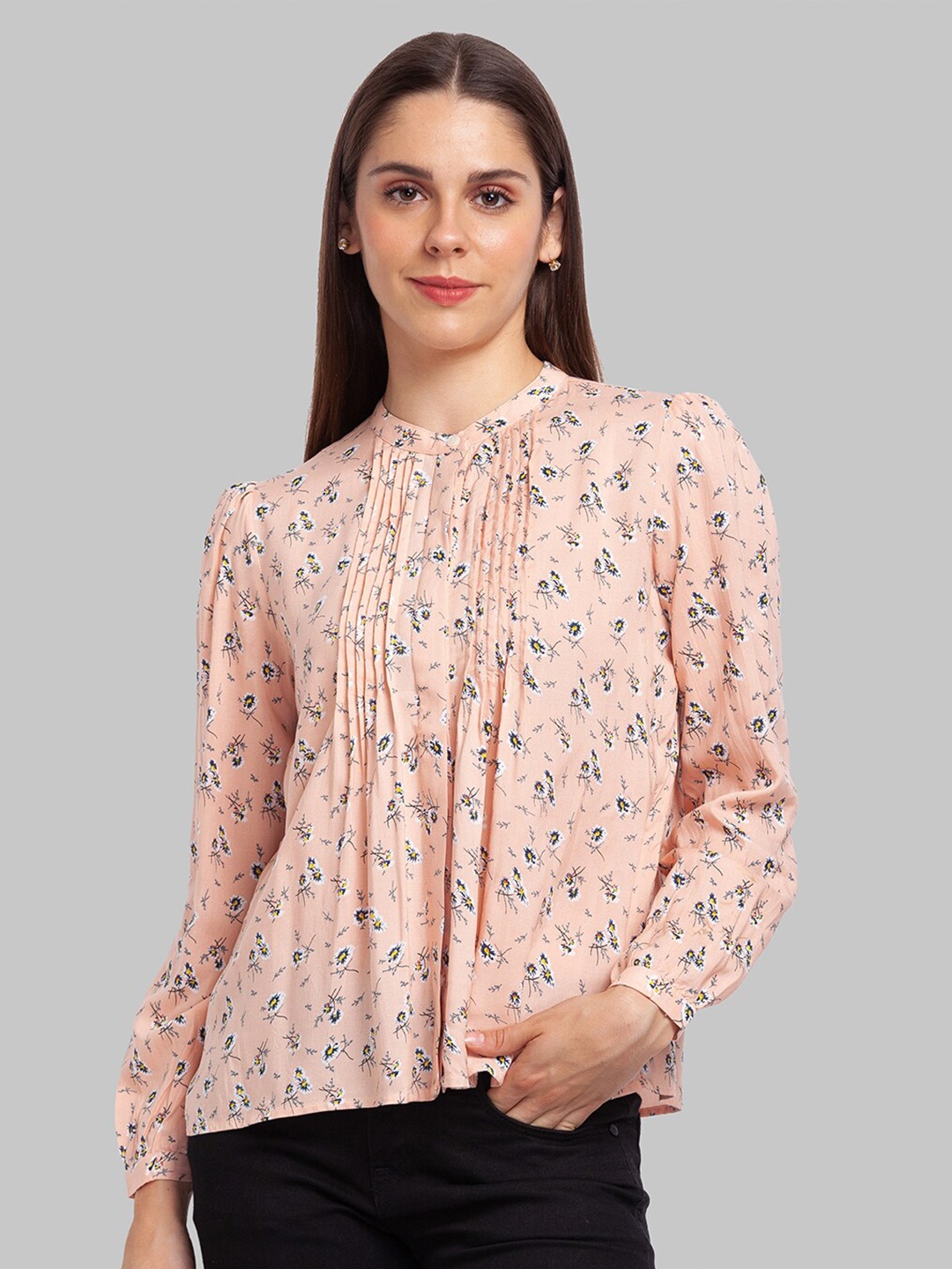 

Parx Women Beige Floral Print Mandarin Collar Top