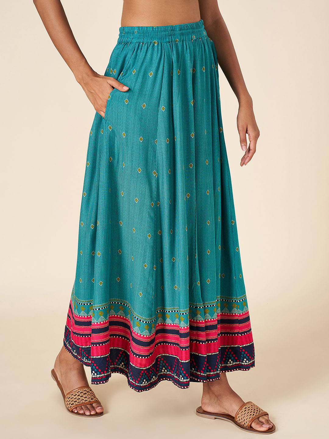

AKKRITI BY PANTALOONS Women Green Flared Maxi Skirts