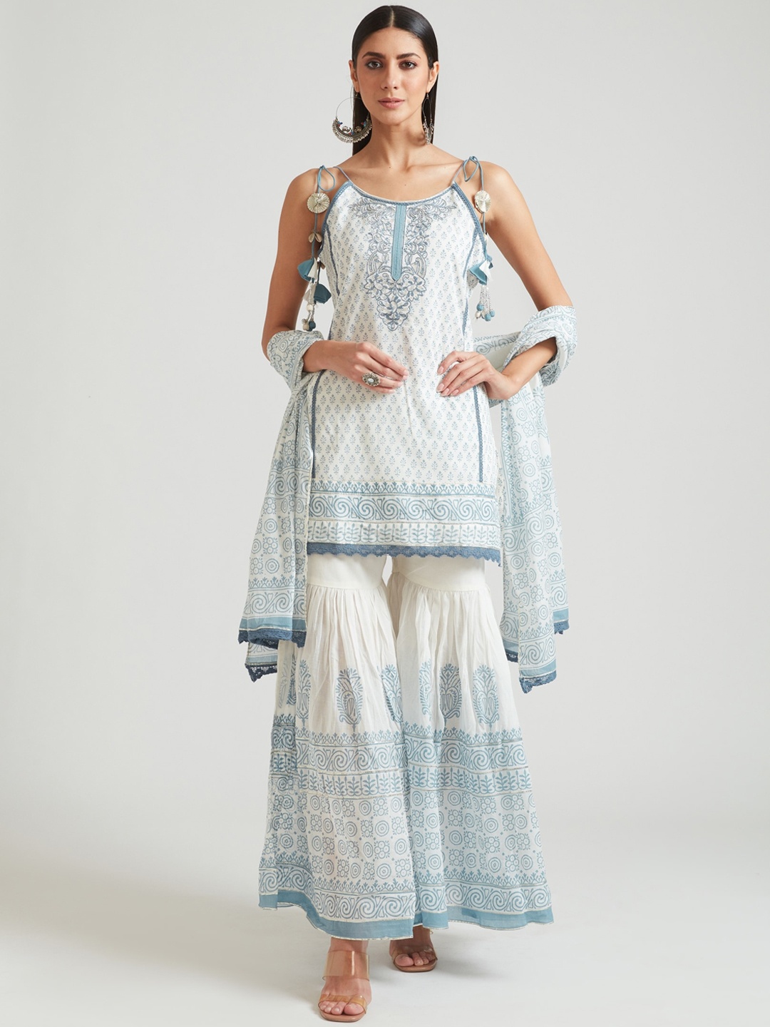 

Neerus Women Grey Ethnic Motifs Printed Jute Cotton Kurti with Sharara & Dupatta