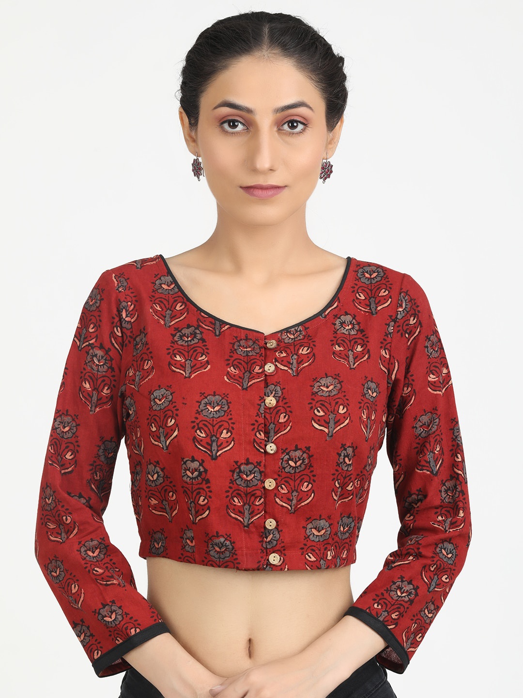 

Llajja Women Maroon Ajrakh Block Printed Cotton Saree Blouse