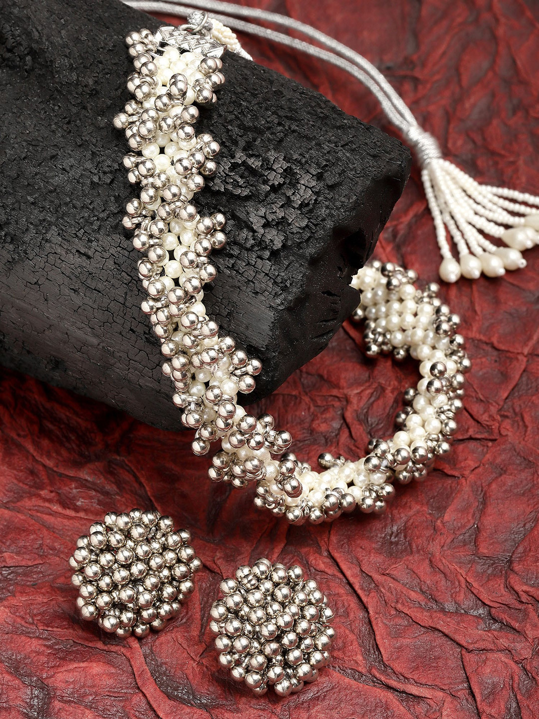 

KARATCART Silver-Plated Silver Ball Beaded Choker Jewellery Set