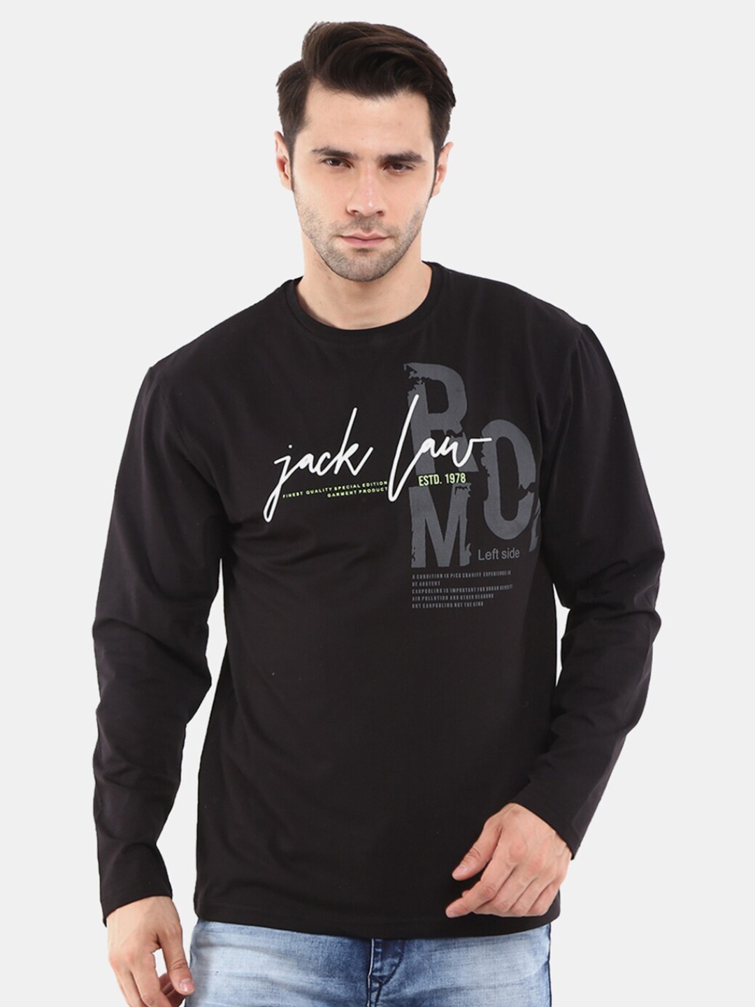 

V-Mart Men Black Printed Cotton T-shirt