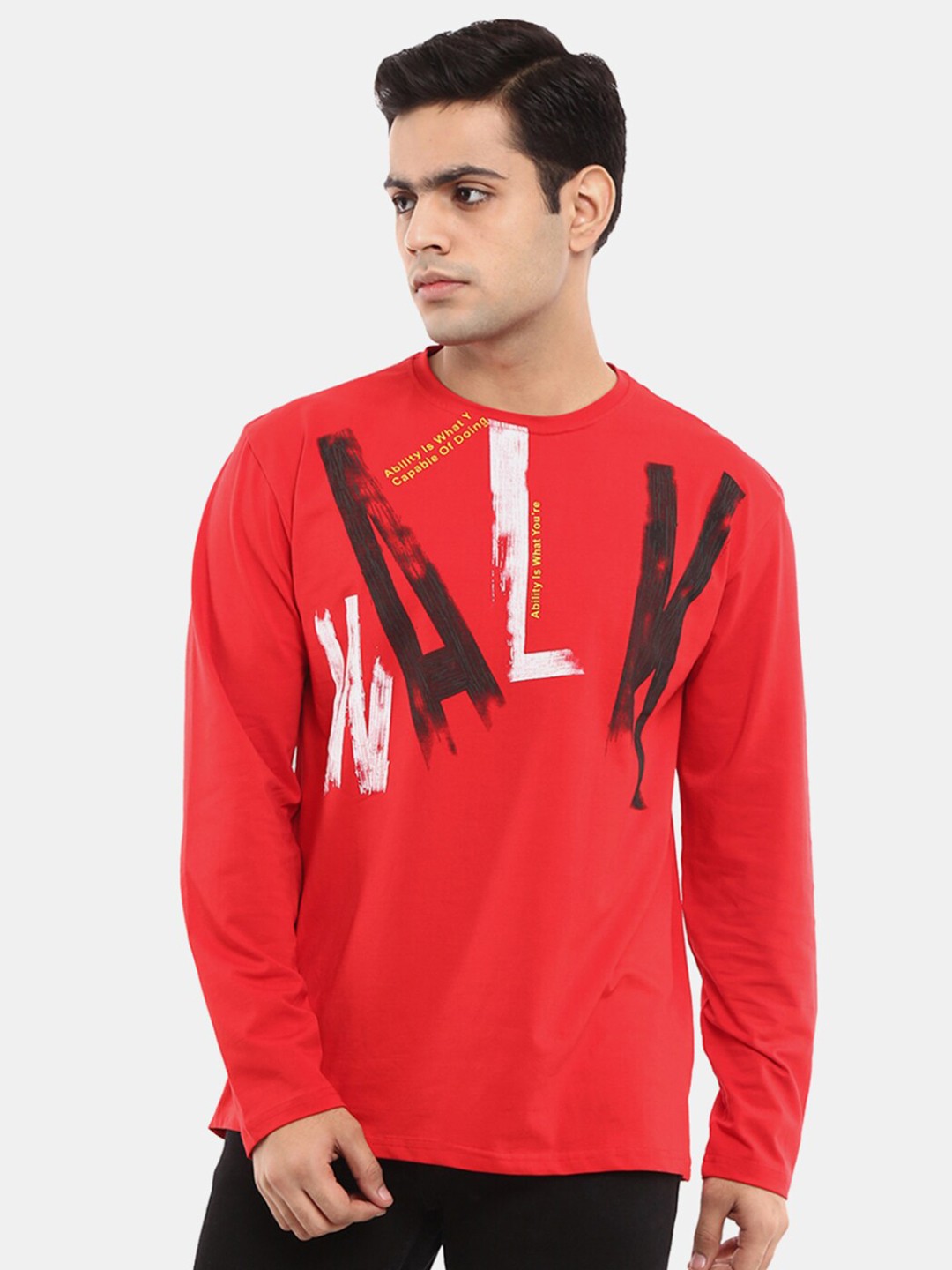 

V-Mart Men Red Printed T-shirt