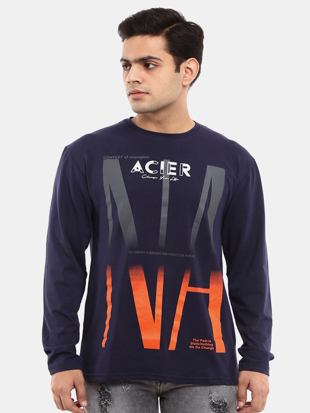

V-Mart Men Navy Blue Typography Printed T-shirt