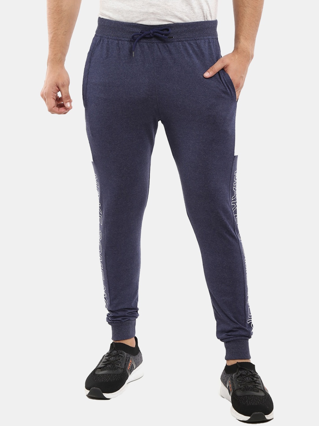 

V-Mart Men Blue Solid Joggers