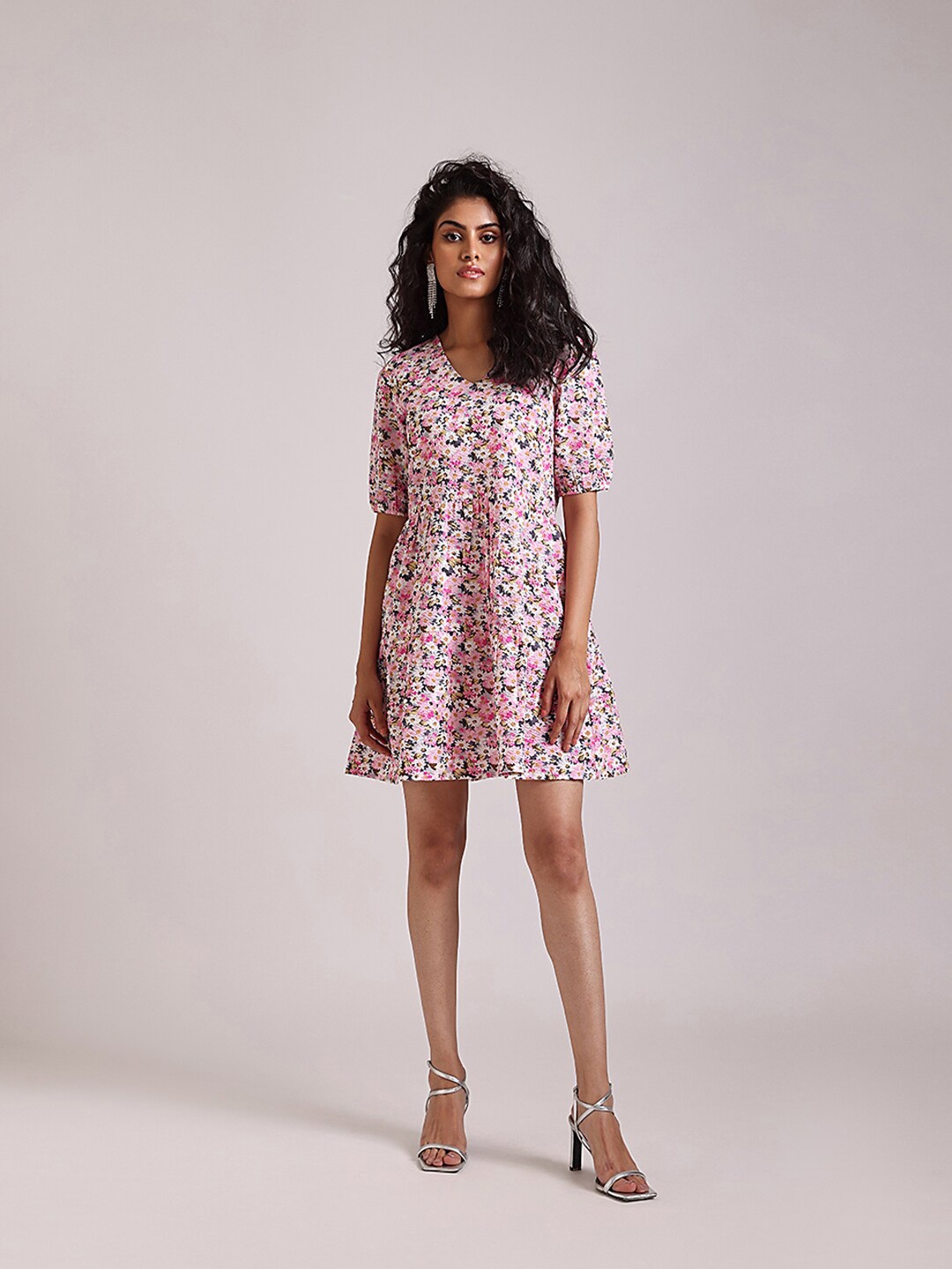 

COVER STORY Lavender Floral A-Line Dress