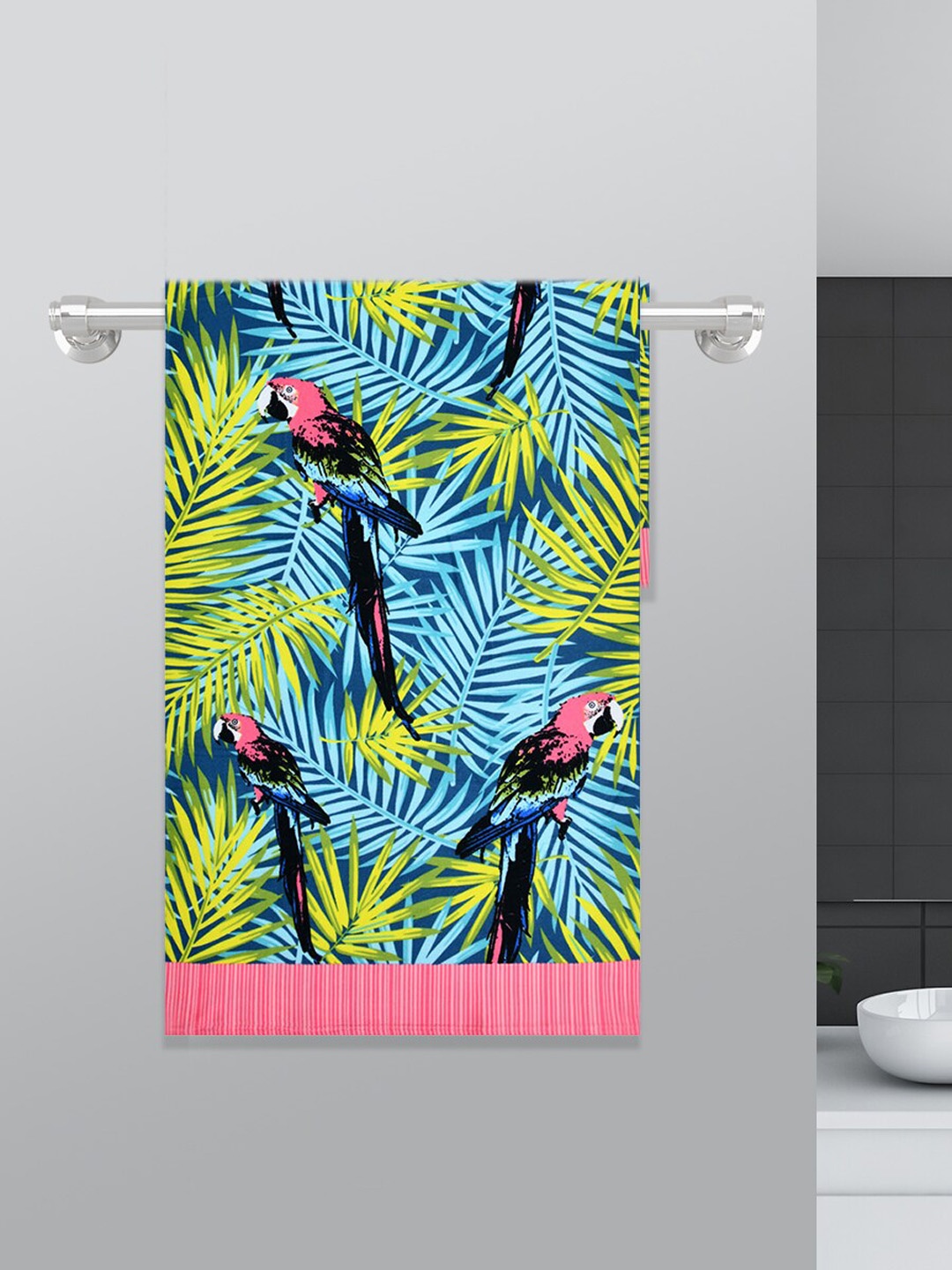 

Athome by Nilkamal Multicolored Tropical Printed 250 GSM Bath Towel, Multi