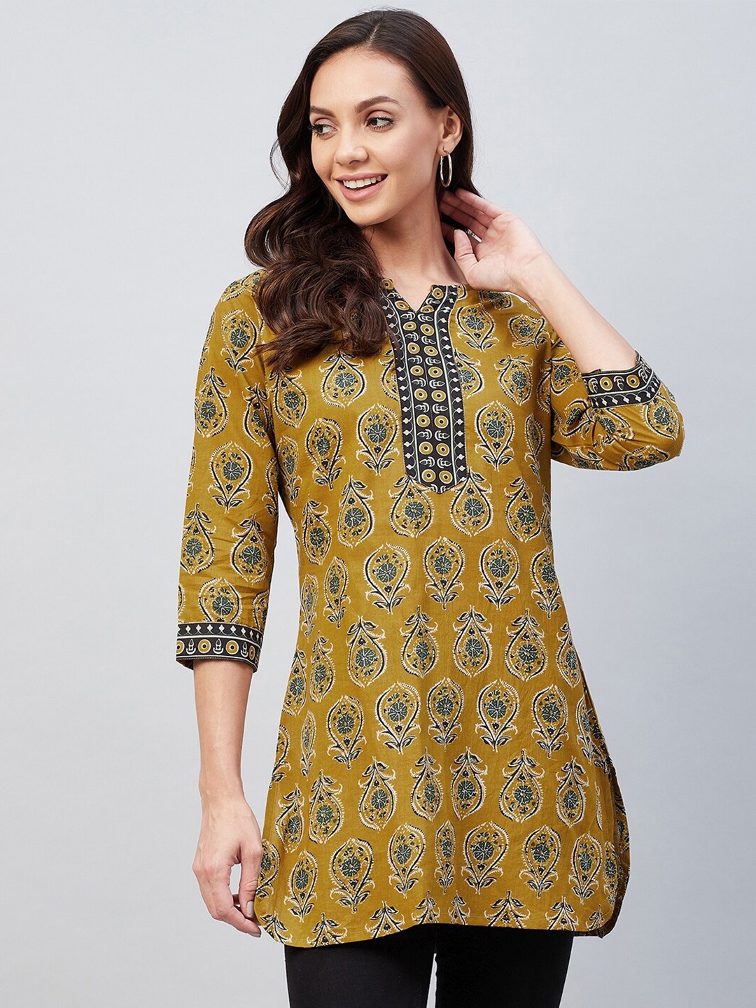 

Azira Women Olive & Black Printed Pure Cotton Kurtis