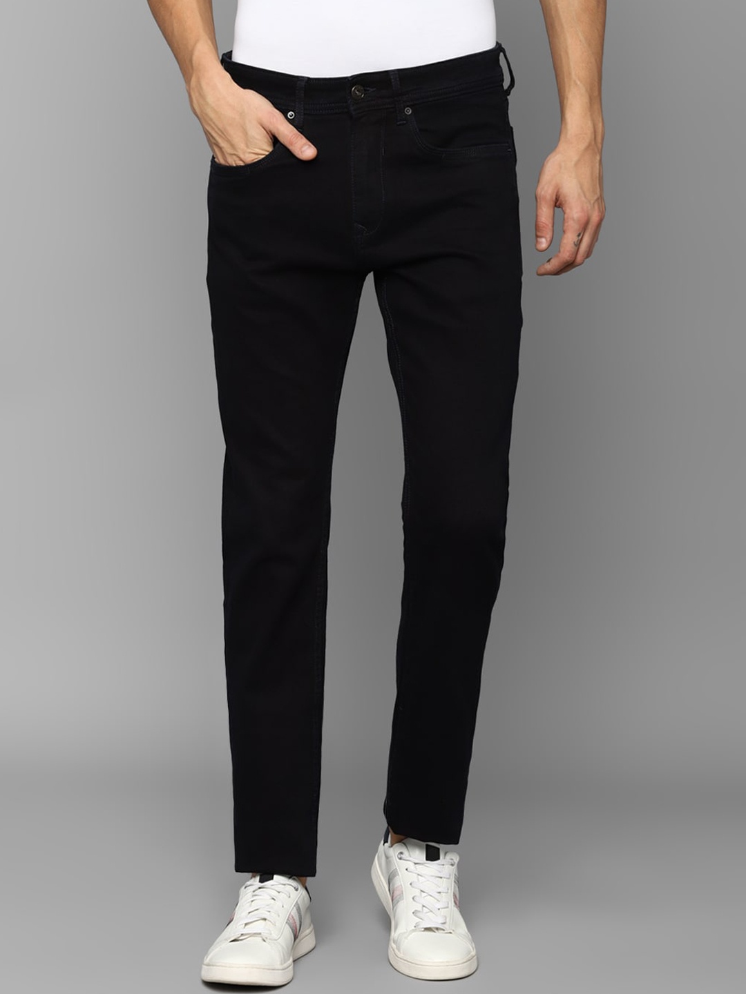 

Louis Philippe Jeans Men Black Jeans