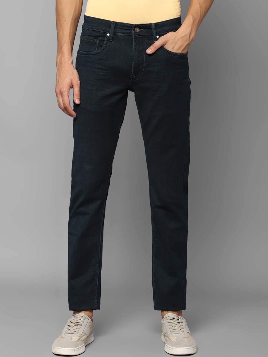 

Louis Philippe Jeans Men Navy Blue Slim Fit Jeans