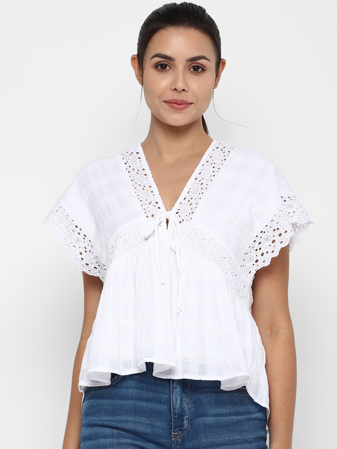 

AMERICAN EAGLE OUTFITTERS White Tie-Up Neck Pure Cotton Schiffli Top