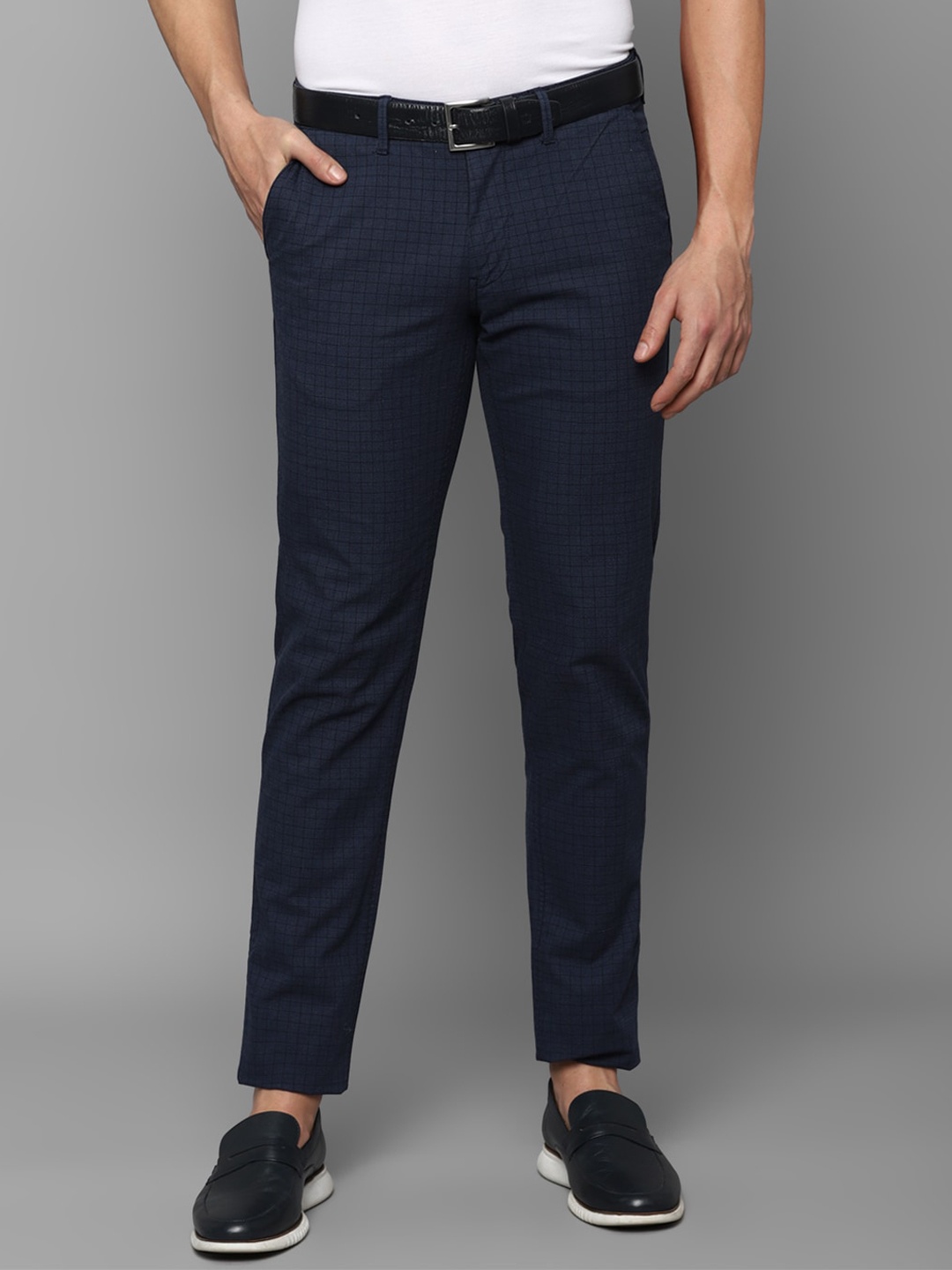 

Louis Philippe Sport Men Navy Blue Checked Slim Fit Chinos