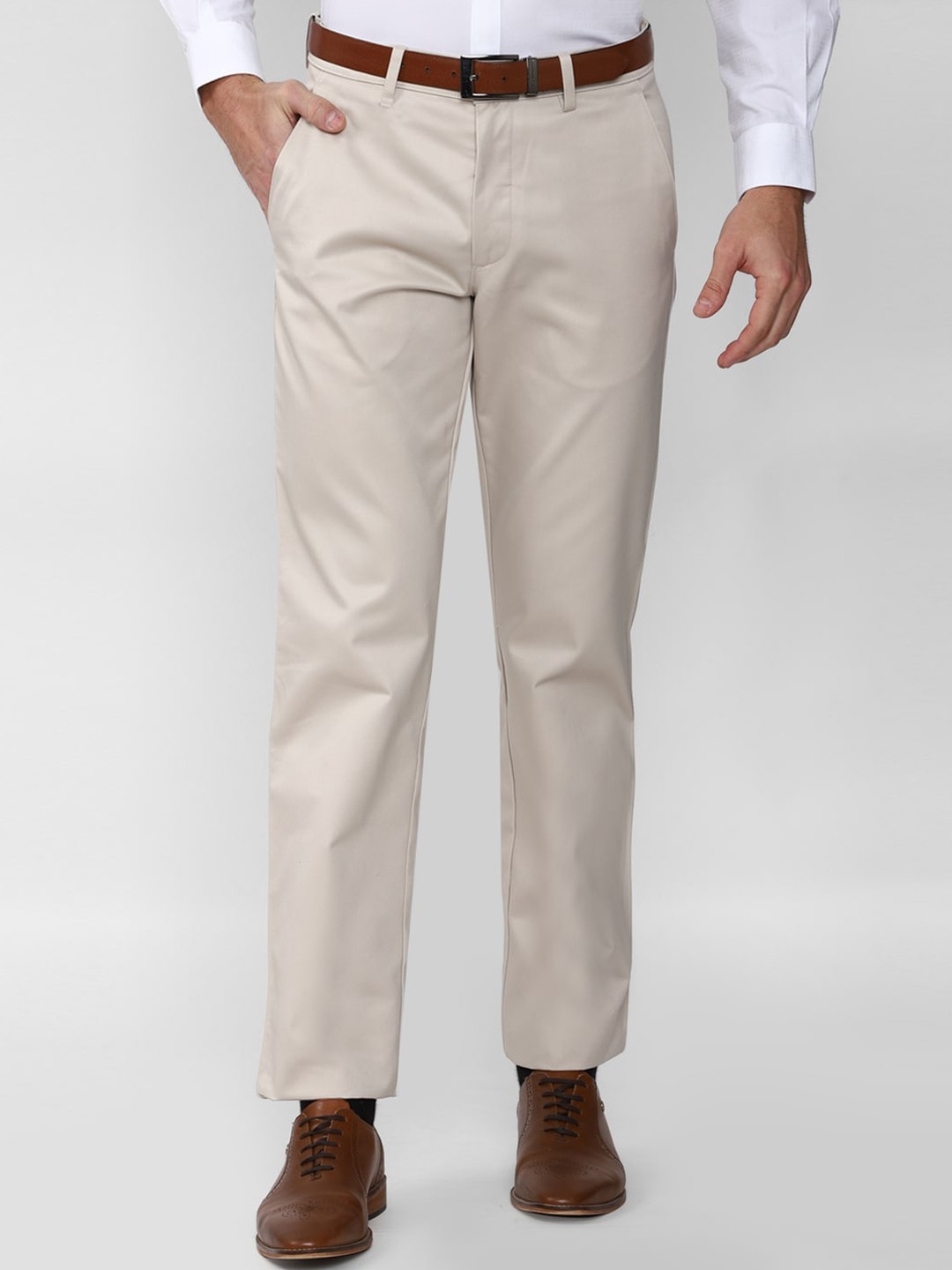 

Van Heusen Men Beige Trousers