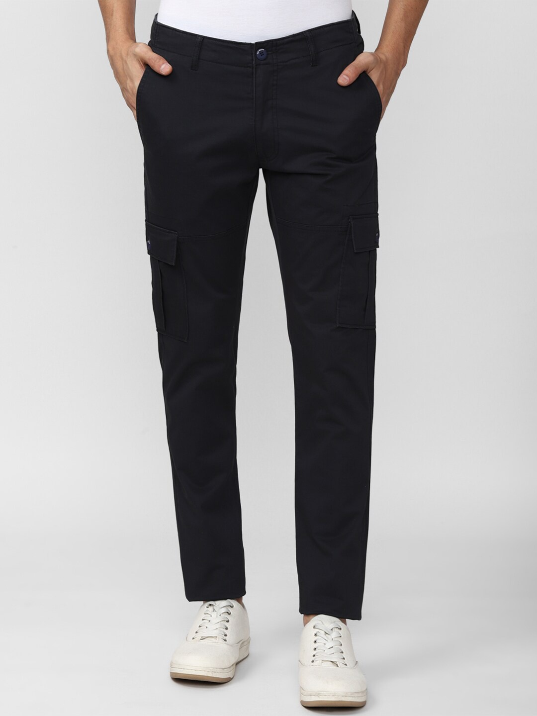 

Van Heusen Sport Men Black Slim Fit Cargos Trousers