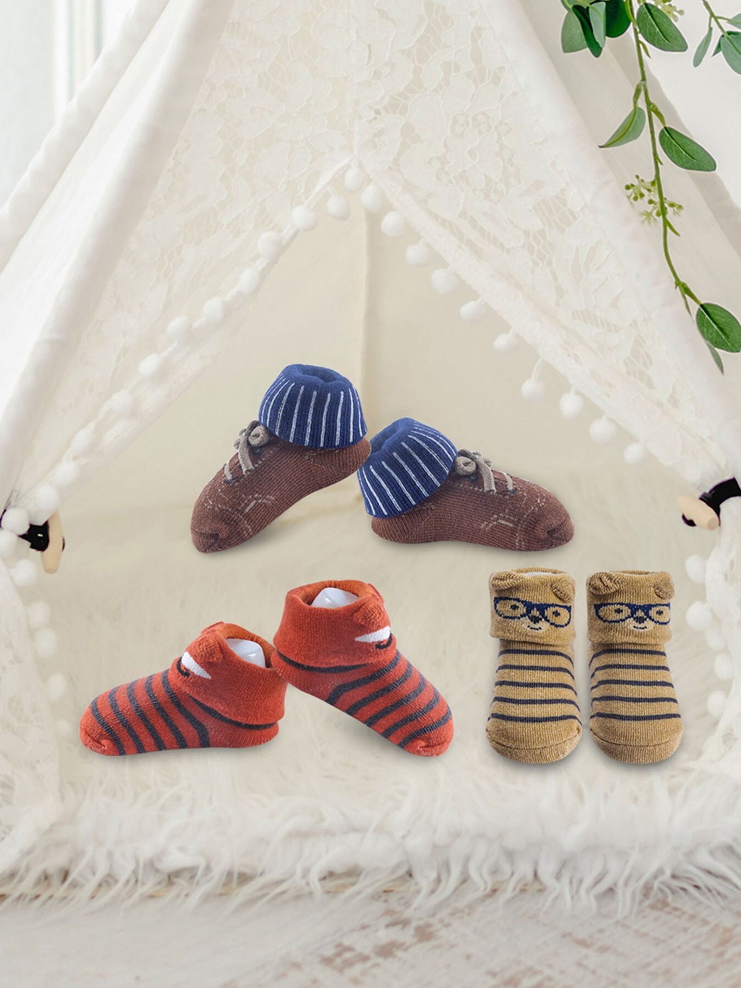 

Baby Moo Pack Of 3 Kids Multi-Colored Cotton Socks