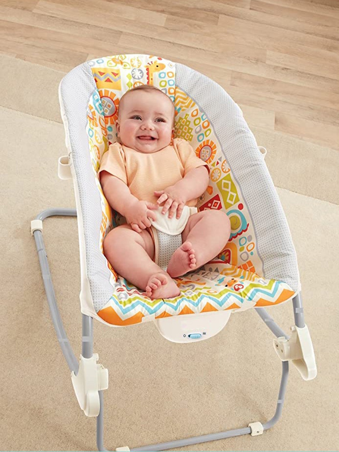 

Baby Moo White Printed Soothing Vibrations Bouncer Rocker