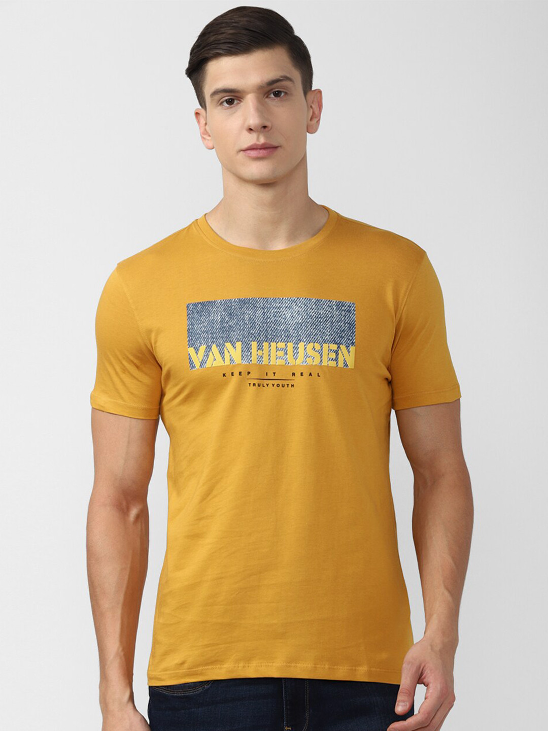 

V Dot Men Yellow Typography Printed Slim Fit T-shirt