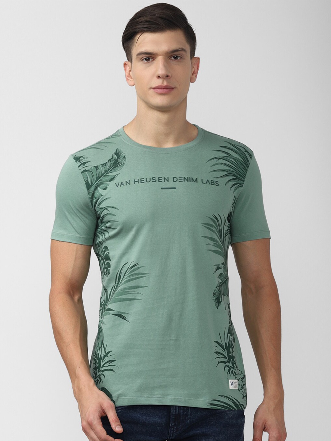 

VAN HEUSEN DENIM LABS Men Green Floral Printed Tropical Raw Edge T-shirt
