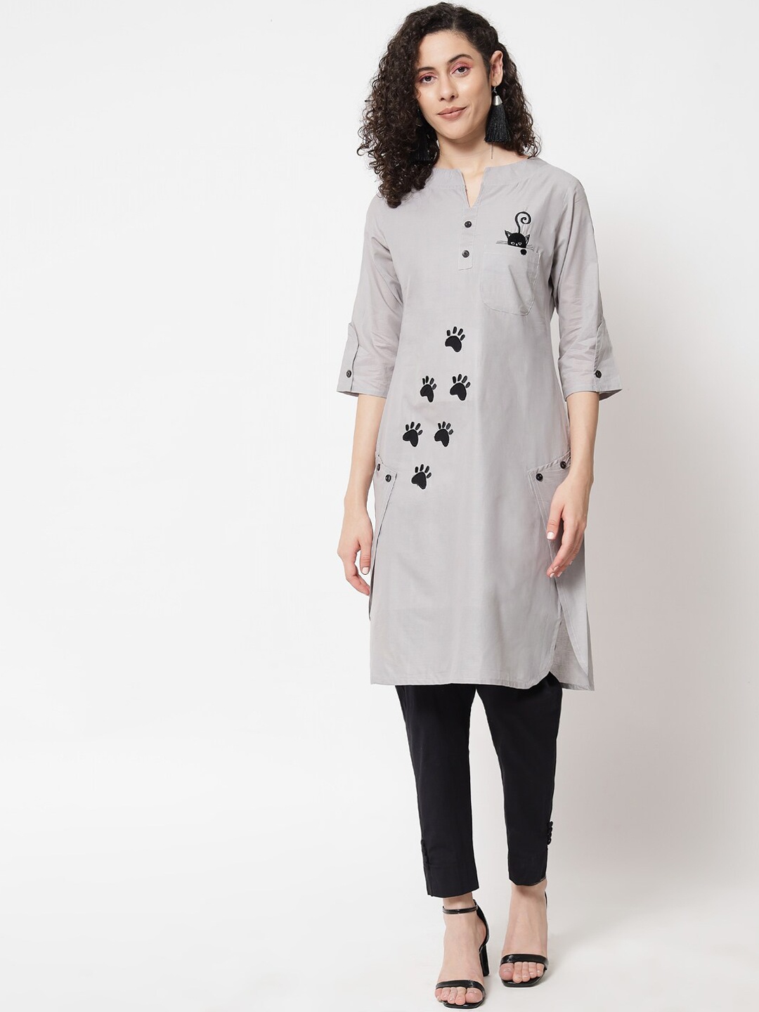 

Sitaram Designer Women Grey Regular Sleeves Thread Work Pathani Kurta