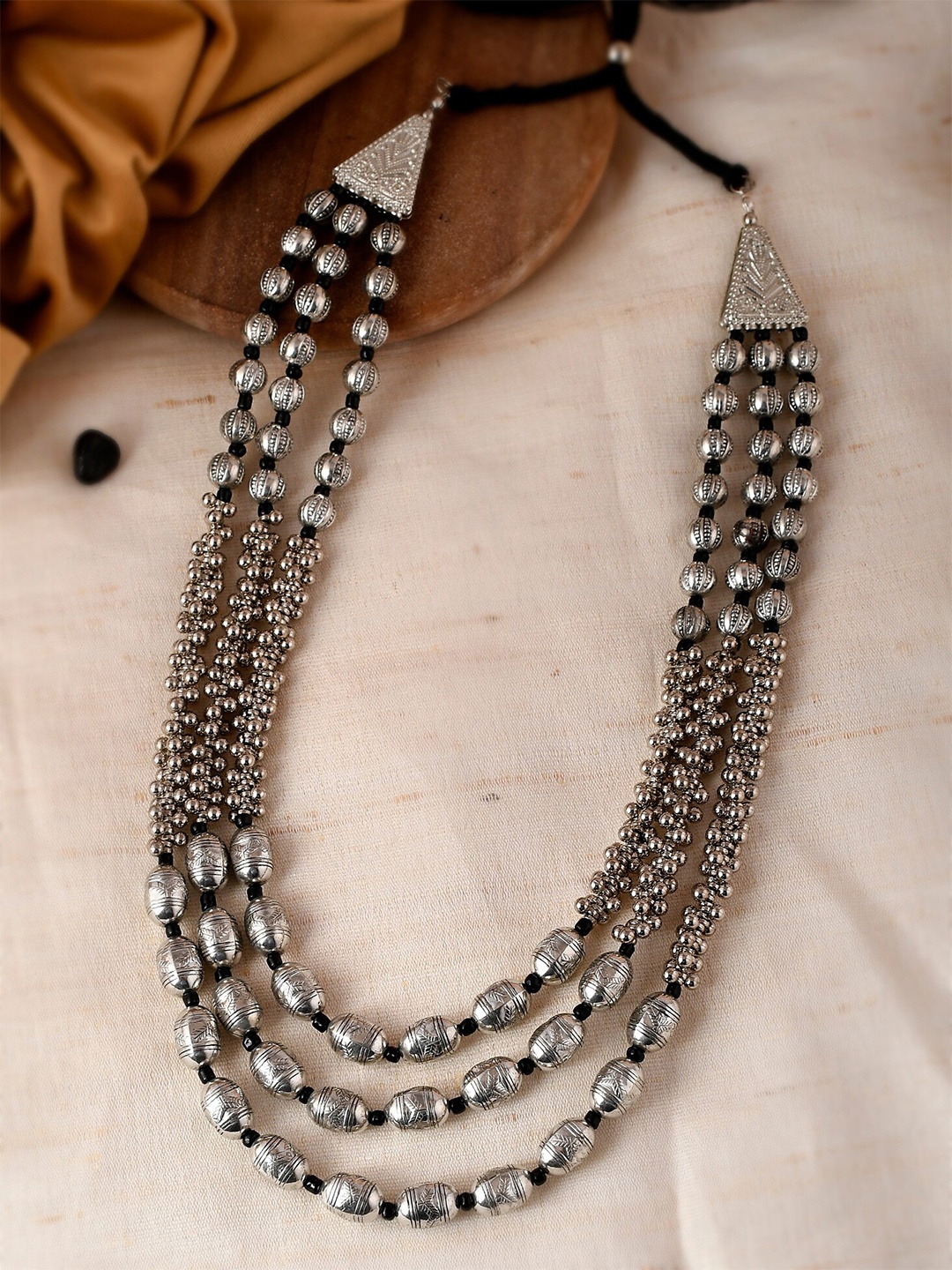 

Shoshaa Silver-Toned Brass Silver-Plated Handcrafted Necklace