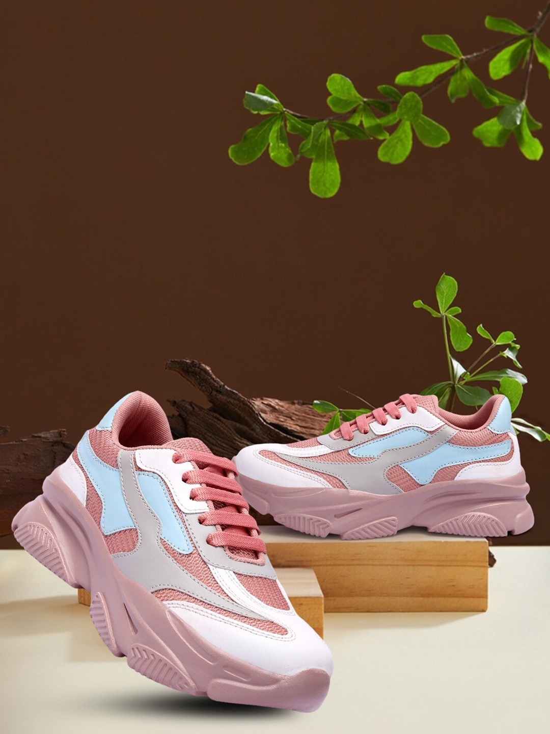

TWIN TOES Women Pink Sports Shoes