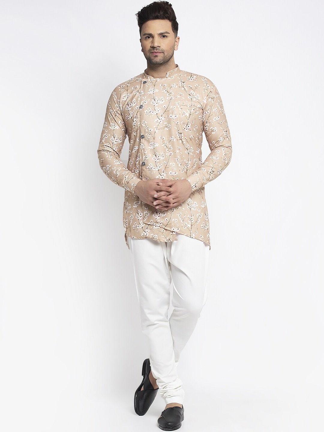 

Benstoke Men Beige & White Floral Printed Kurta