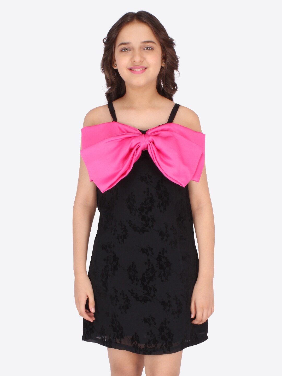 

CUTECUMBER Black Georgette A-Line Dress