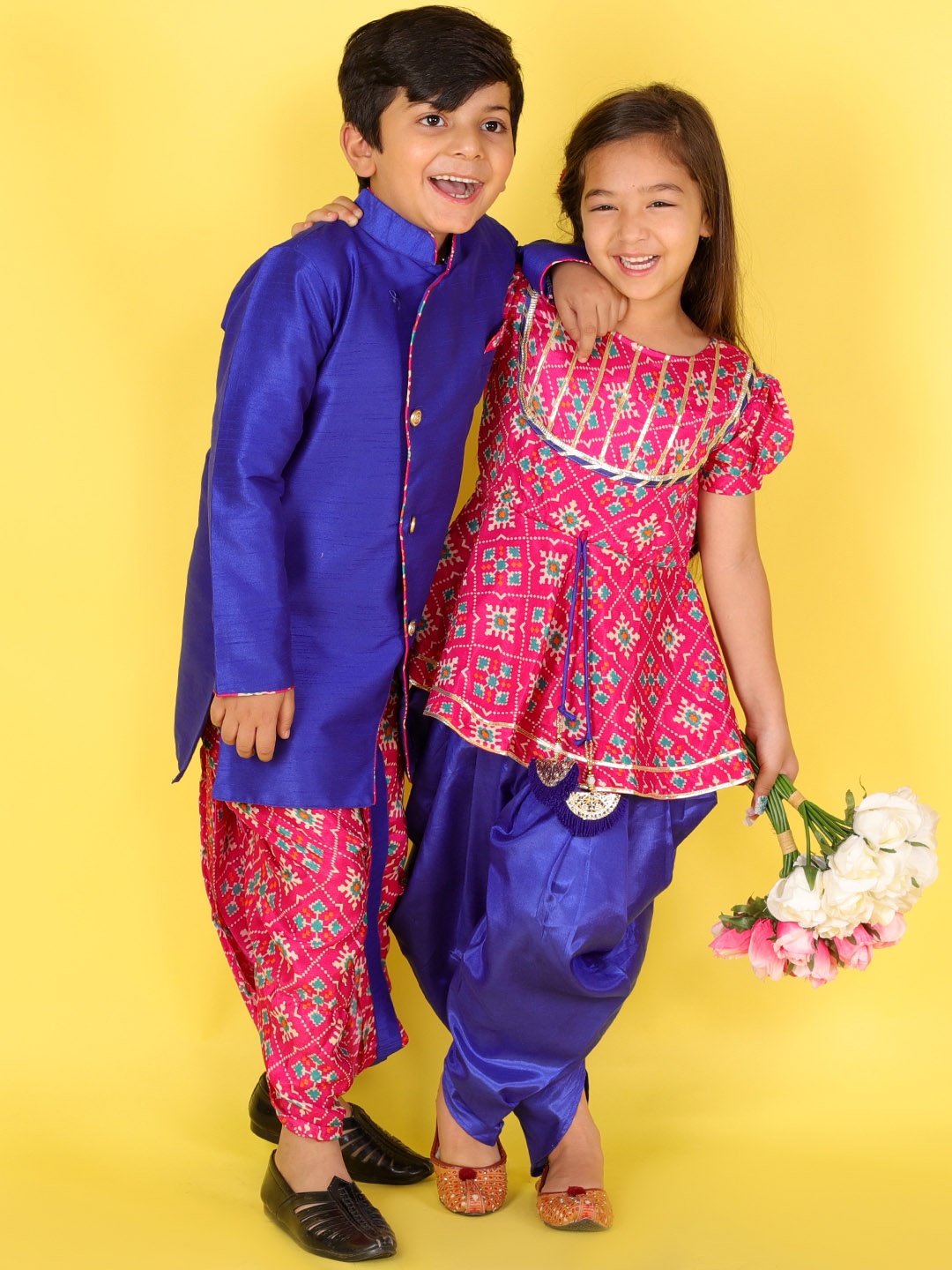 

KID1 Girls Pink Ethnic Motifs Printed Kurti with Dhoti Pants