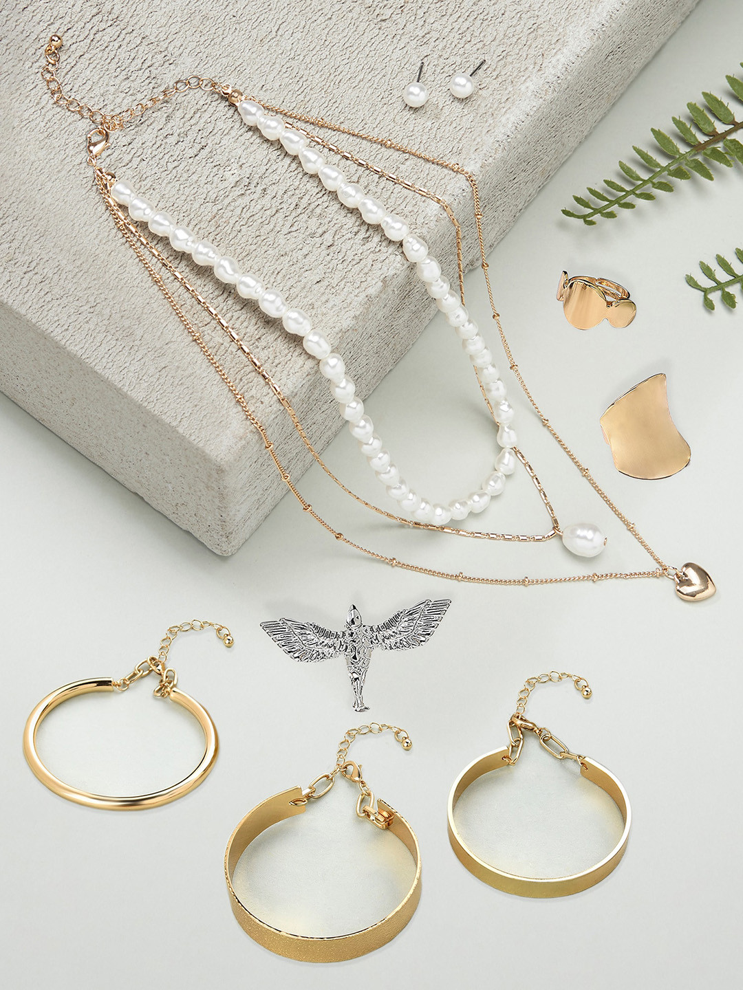 

AMI Gold Plated Pearl Beaded Contemporary Jewellery Set