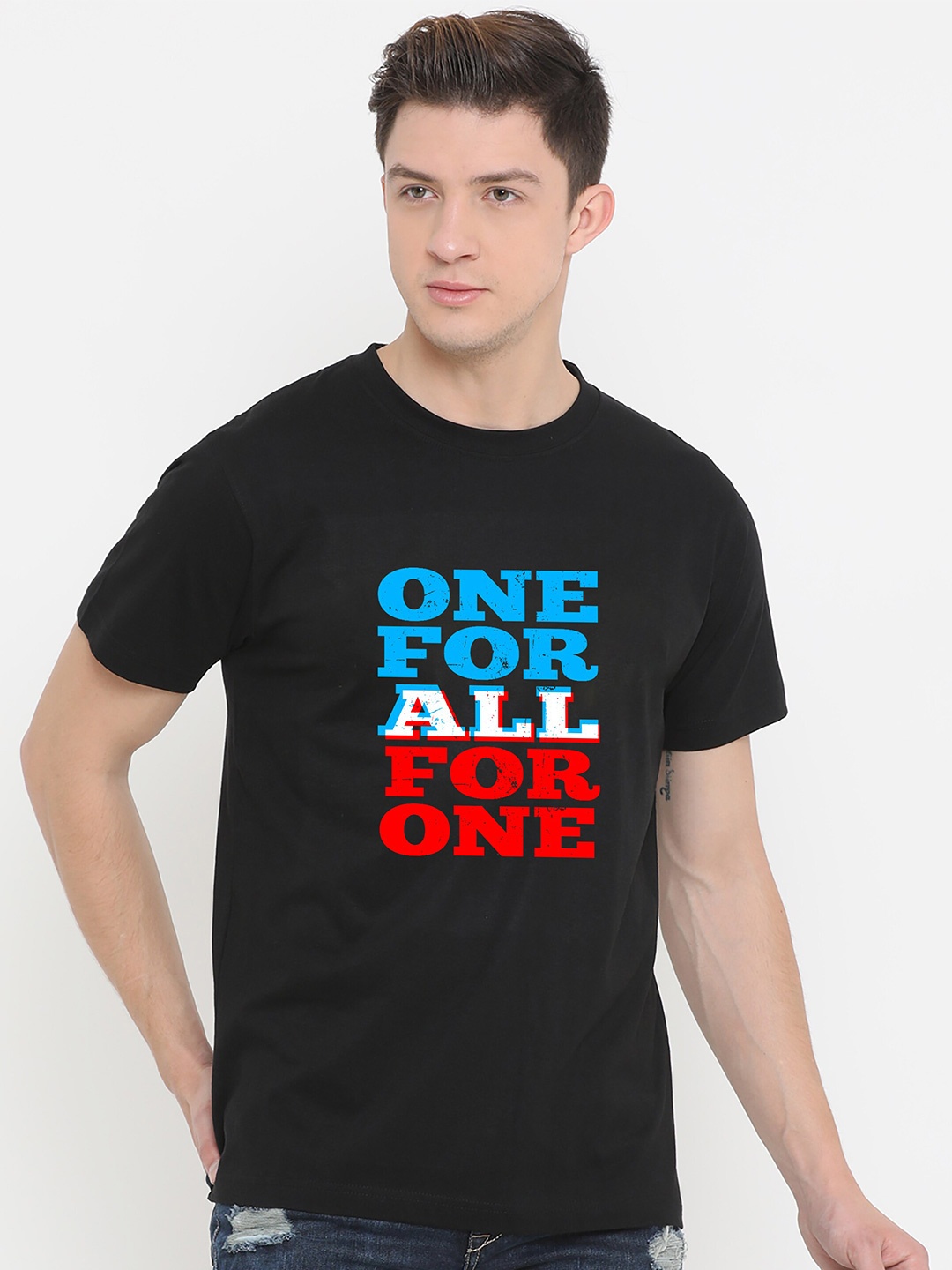 

Fully Filmy Men Black Typography Printed Cotton T-shirt
