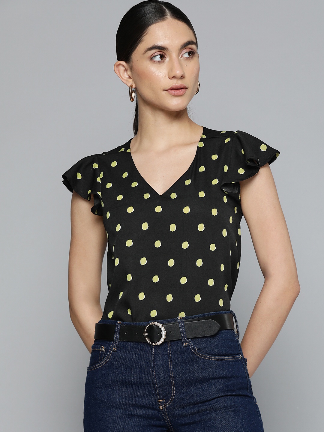

Chemistry Black & Green Printed V-Neck Ruffles Top