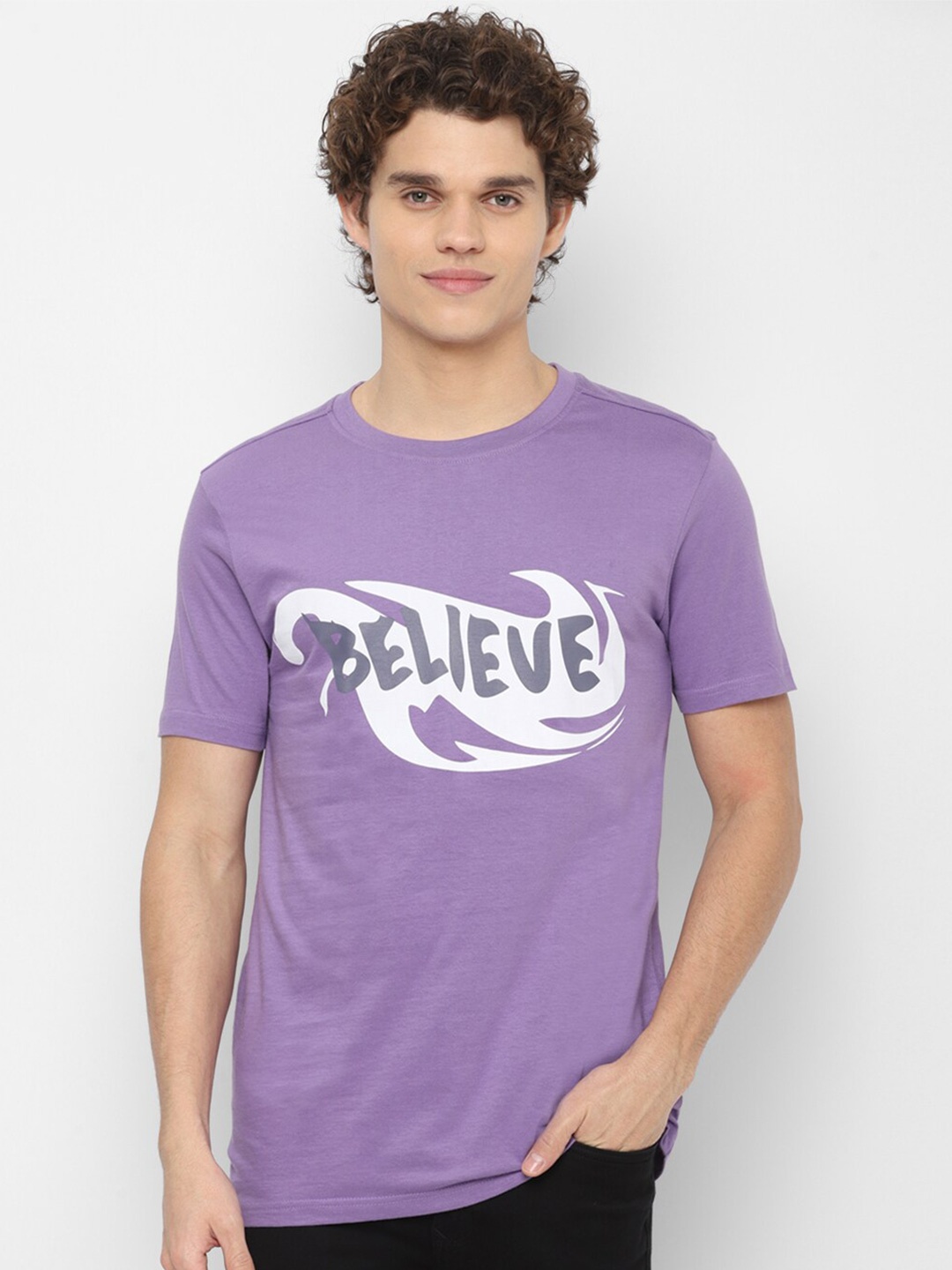 

FOREVER 21 Men Purple & White Typography Printed Round Neck Regular Fit T-shirt